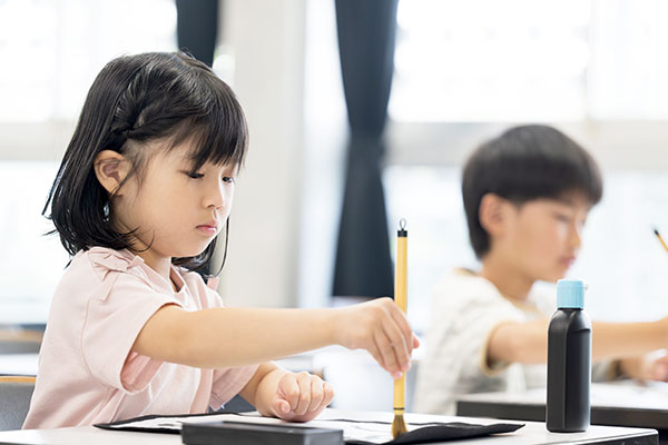 豊中にあるナックルスポーツクラブは習い事（バレエ・書道）に最適